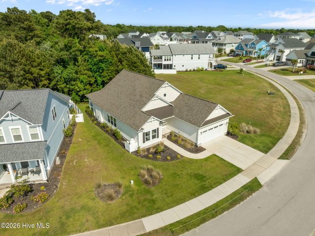 559 Moss Lake Lane, Holly Ridge, NC 28445