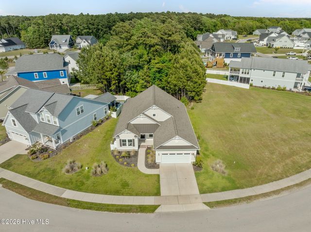 559 Moss Lake Lane, Holly Ridge, NC 28445