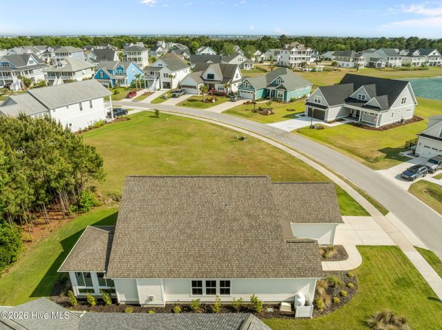 559 Moss Lake Lane, Holly Ridge, NC 28445