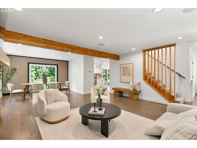 12119 Se HENDERSON Dr, Portland, OR 97266