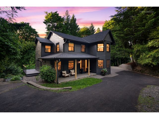 12119 Se HENDERSON Dr, Portland, OR 97266