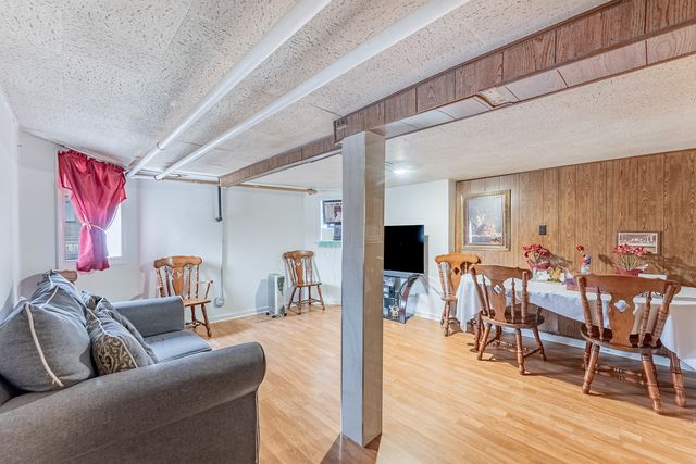 2535 Oak Park Avenue, Berwyn, IL 60402