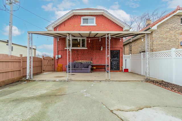 2535 Oak Park Avenue, Berwyn, IL 60402