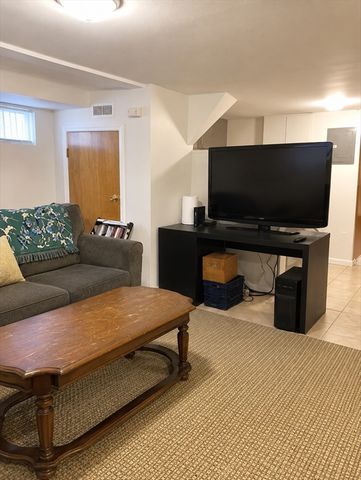 91 5th 1, Cambridge, MA 02141