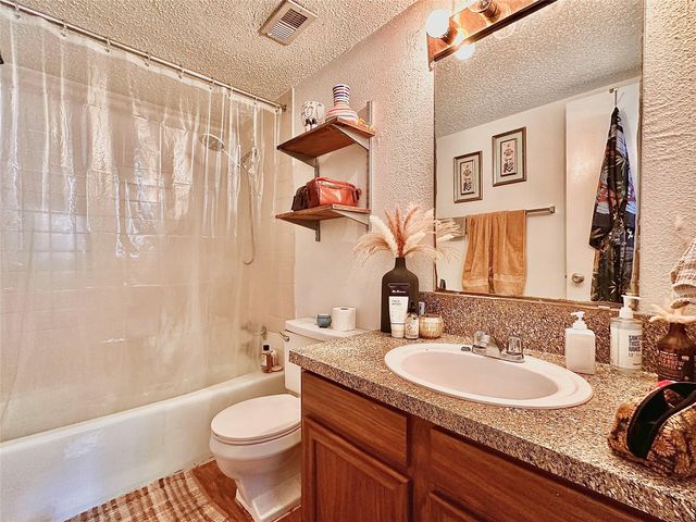 2801 Hemphill PARK A301, Austin, TX 78705