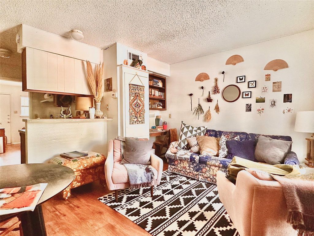 2801 Hemphill PARK A301, Austin, TX 78705