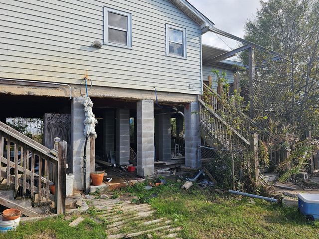 1616 Avenue R, Dickinson, TX 77539