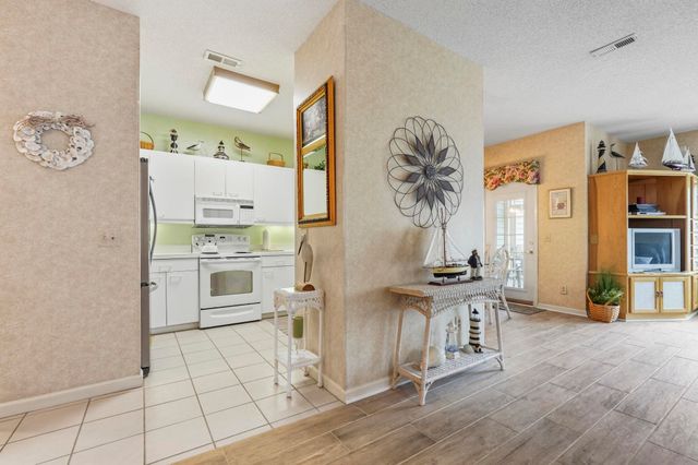 808 Castleford Cir Apt 3D, Myrtle Beach, SC 29572