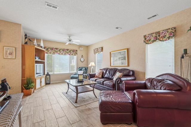 808 Castleford Cir Apt 3D, Myrtle Beach, SC 29572