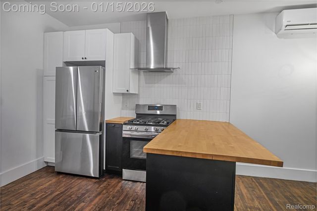 4154 2nd Avenue, Detroit, MI 48201