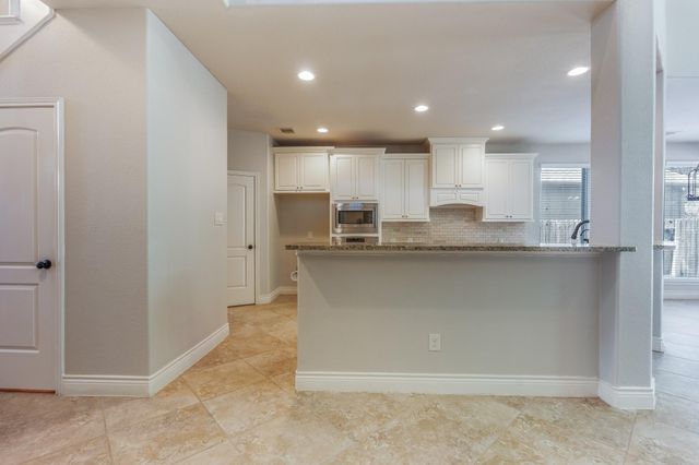 118 N Greatwood Glen Place, Montgomery, TX 77316