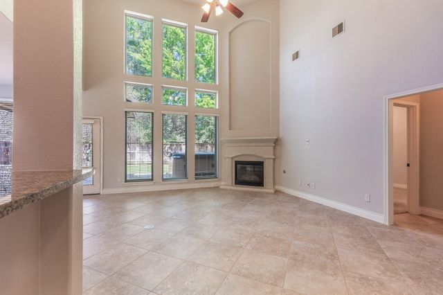 118 N Greatwood Glen Place, Montgomery, TX 77316