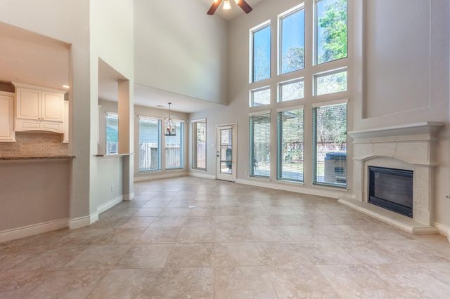 118 N Greatwood Glen Place, Montgomery, TX 77316