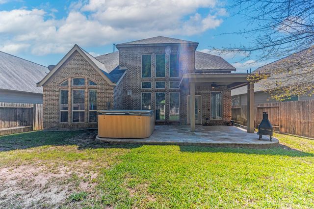 118 N Greatwood Glen Place, Montgomery, TX 77316
