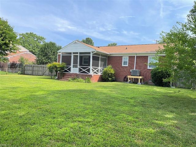 303 Hunts Neck RD, Poquoson, VA 23662