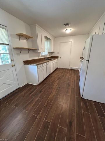 303 Hunts Neck RD, Poquoson, VA 23662