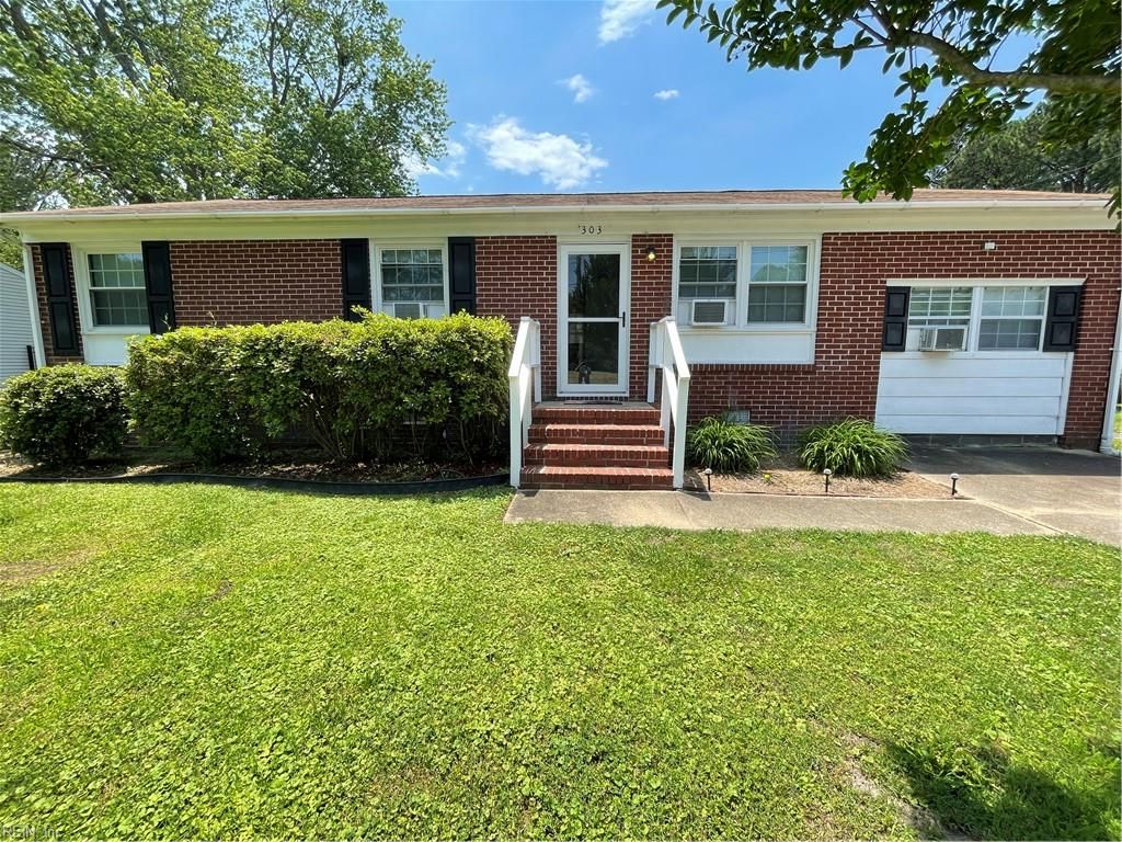 303 Hunts Neck RD, Poquoson, VA 23662