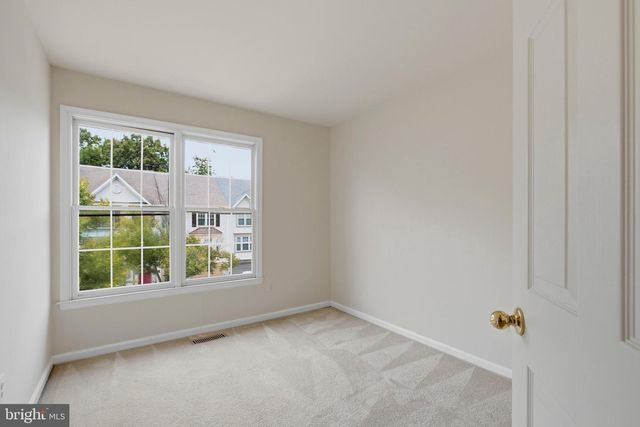 8609 WOODLAND MANOR DR, Laurel, MD 20724