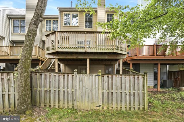 8609 WOODLAND MANOR DR, Laurel, MD 20724