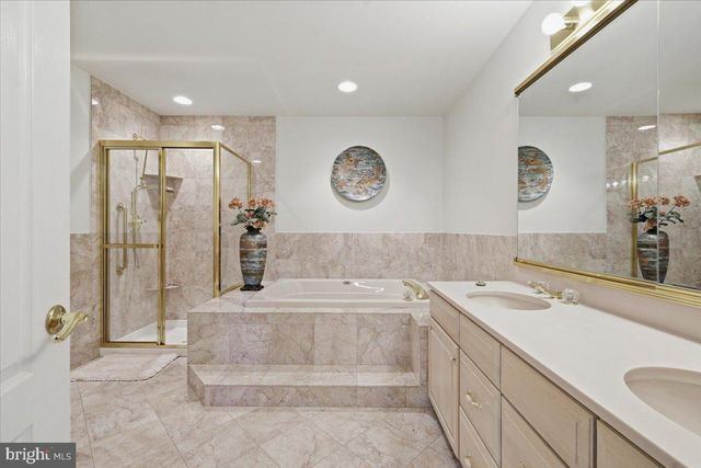 159 SAWGRASS DR, Blue Bell, PA 19422