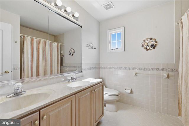 159 SAWGRASS DR, Blue Bell, PA 19422