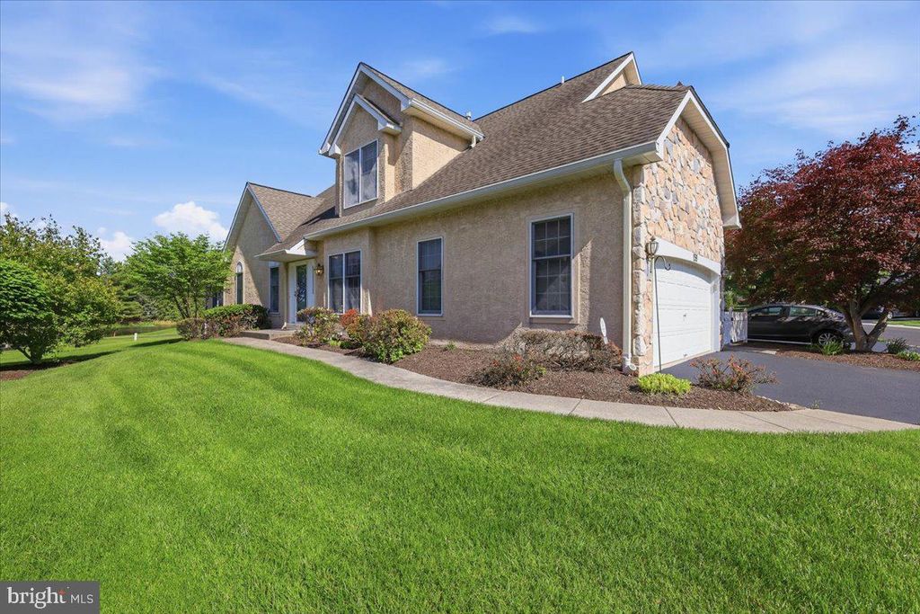 159 SAWGRASS DR, Blue Bell, PA 19422