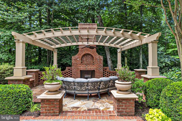 8600 CATHEDRAL FOREST DR, Fairfax Station, VA 22039