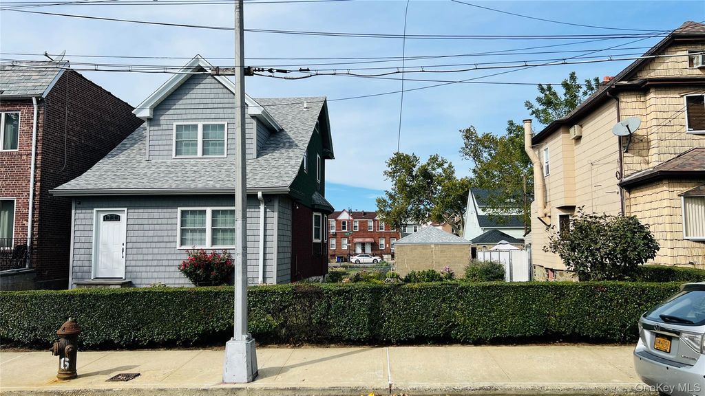 5954 Grand Avenue, Maspeth, NY 11378 — photo 2
