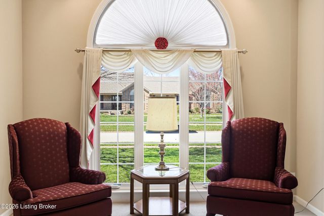 4232 Stilger Cir, Jeffersontown, KY 40299