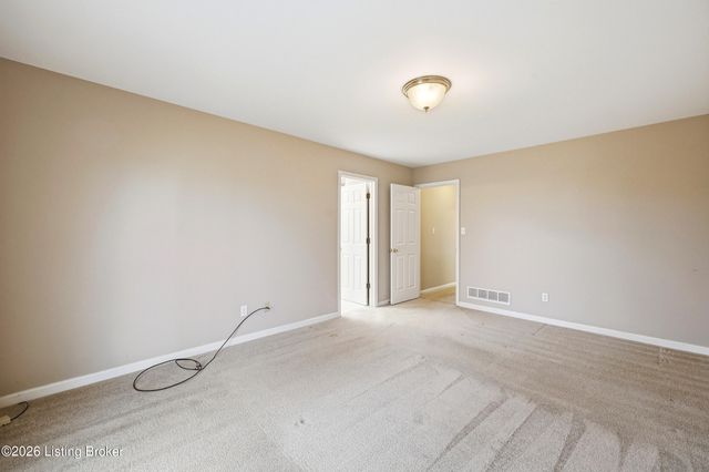 4232 Stilger Cir, Jeffersontown, KY 40299