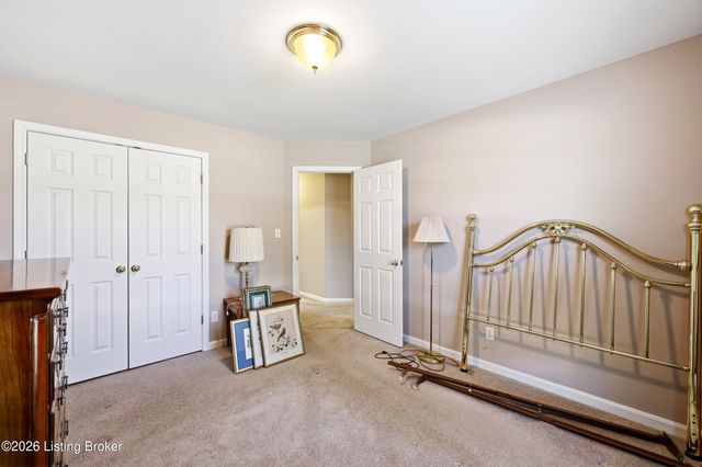 4232 Stilger Cir, Jeffersontown, KY 40299