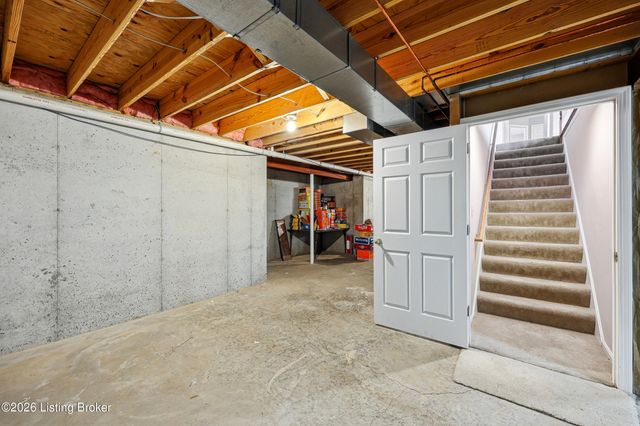 4232 Stilger Cir, Jeffersontown, KY 40299