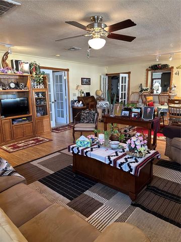 6130 17TH STREET, Zephyrhills, FL 33542