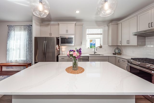 350 Dahlia Row Drive, Summerville, SC 29486