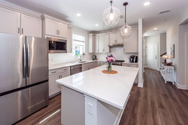 350 Dahlia Row Drive, Summerville, SC 29486