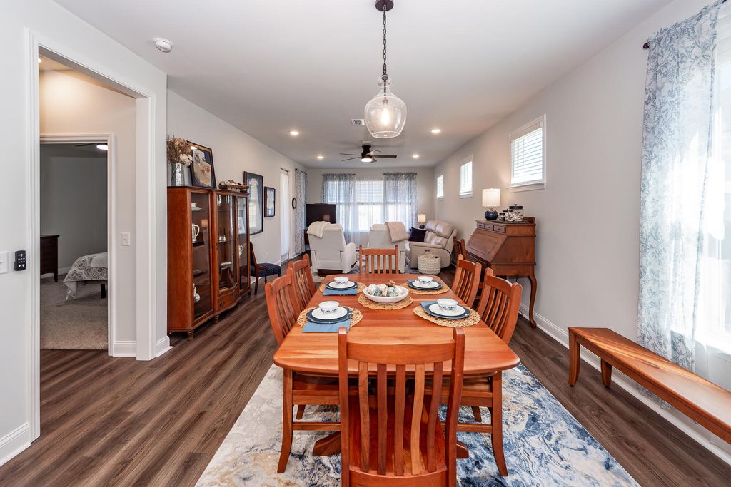 Image 12 of property listing at 350 Dahlia Row Drive, Summerville, SC 29486