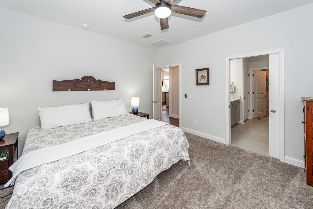 Image 20 of property listing at 350 Dahlia Row Drive, Summerville, SC 29486