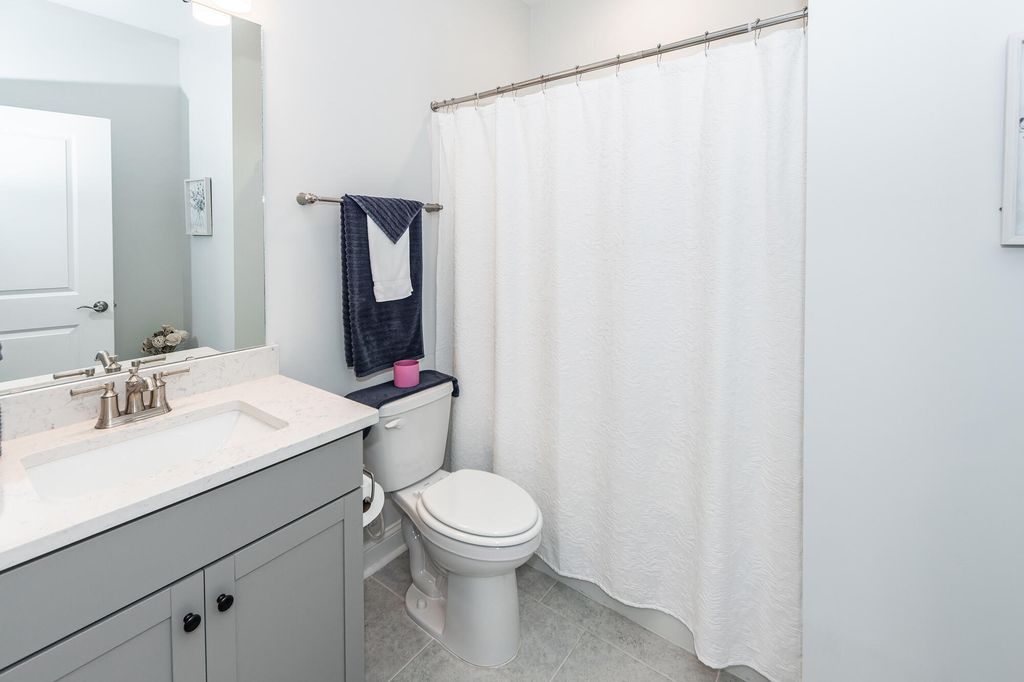 Image 29 of property listing at 350 Dahlia Row Drive, Summerville, SC 29486