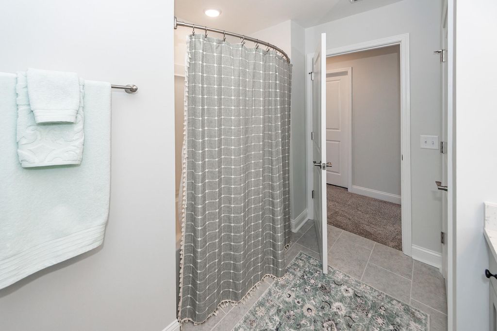 Image 36 of property listing at 350 Dahlia Row Drive, Summerville, SC 29486