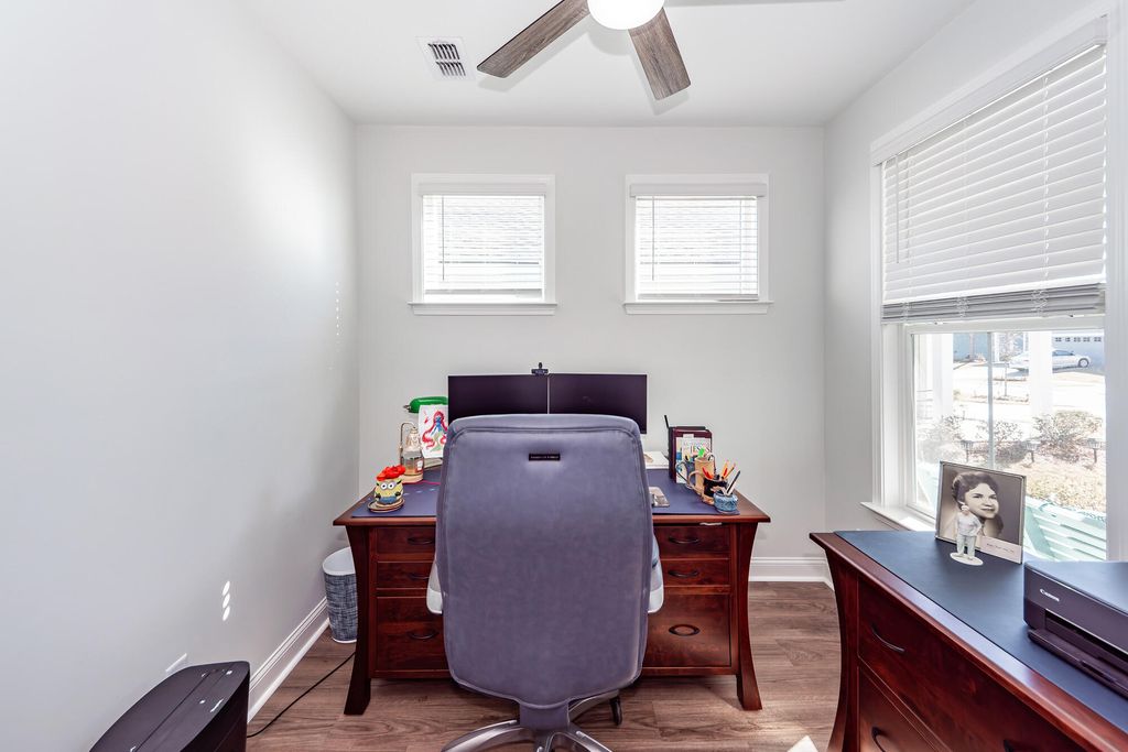 Image 6 of property listing at 350 Dahlia Row Drive, Summerville, SC 29486