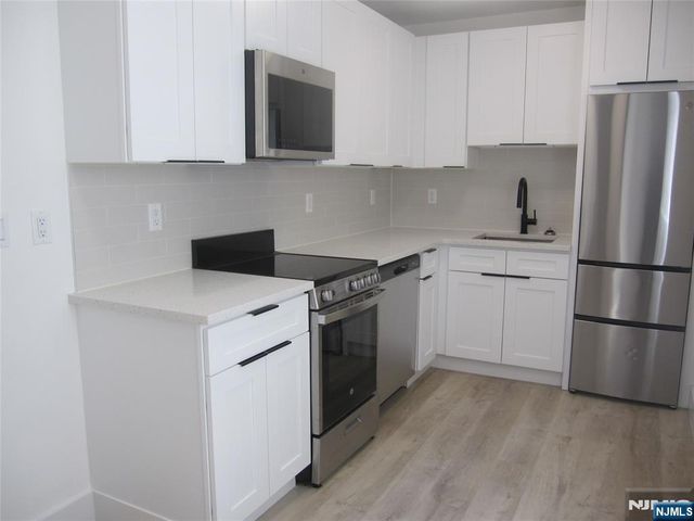 119 1st Street 2A, Hackensack, NJ 07601