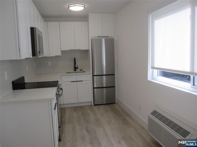 119 1st Street 2A, Hackensack, NJ 07601