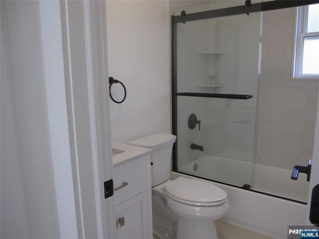 119 1st Street 2A, Hackensack, NJ 07601