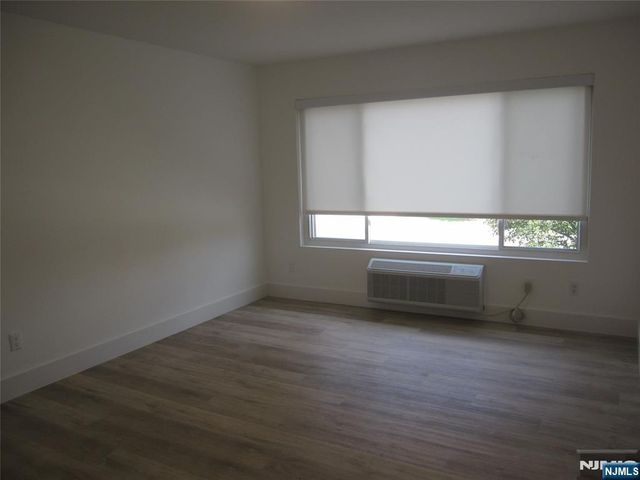 119 1st Street 2A, Hackensack, NJ 07601