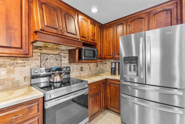 2616 NEWBERRY AVENUE, Green Bay, WI 54302