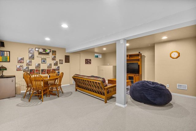 2616 NEWBERRY AVENUE, Green Bay, WI 54302