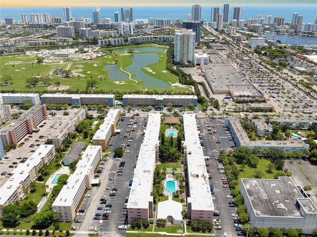 180 NE 12th Avenue 18, Hallandale Beach, FL 33009