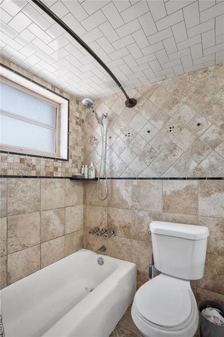 180 NE 12th Avenue 18, Hallandale Beach, FL 33009
