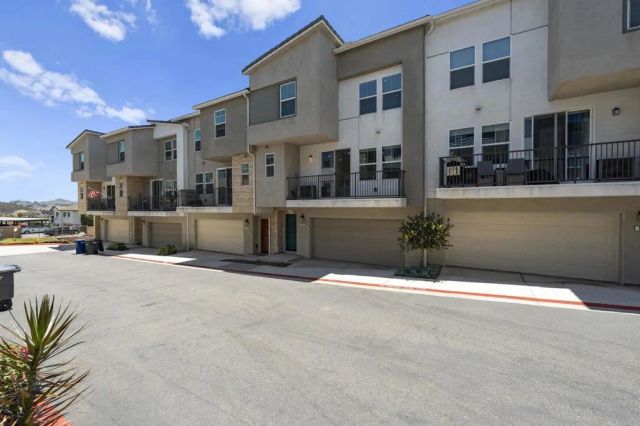 354 Fitzpatrick Road 108, San Marcos, CA 92069