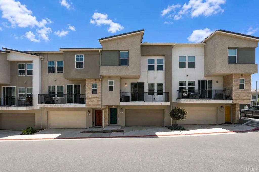 354 Fitzpatrick Road 108, San Marcos, CA 92069